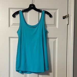 Lilly Pulitzer Blue Tank Top with Scoop Neckline. Luxletic